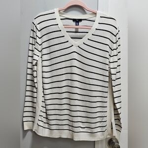 Gap White with Black Stripe V Neck Knit Sweater XL